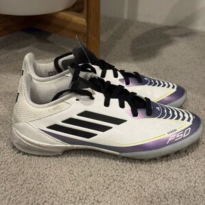 Adidas Kids F50 Messi Turf Shoe - White and Purple